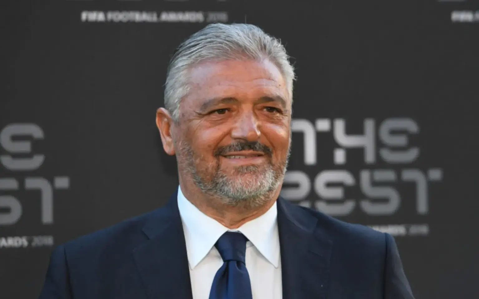 Alessandro Altobelli الساندرو التوبی در کت و شلوار مشکلی